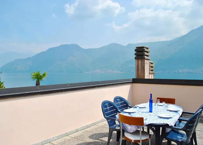 아파트 On 2 Levels With Large Terrace Lake View *